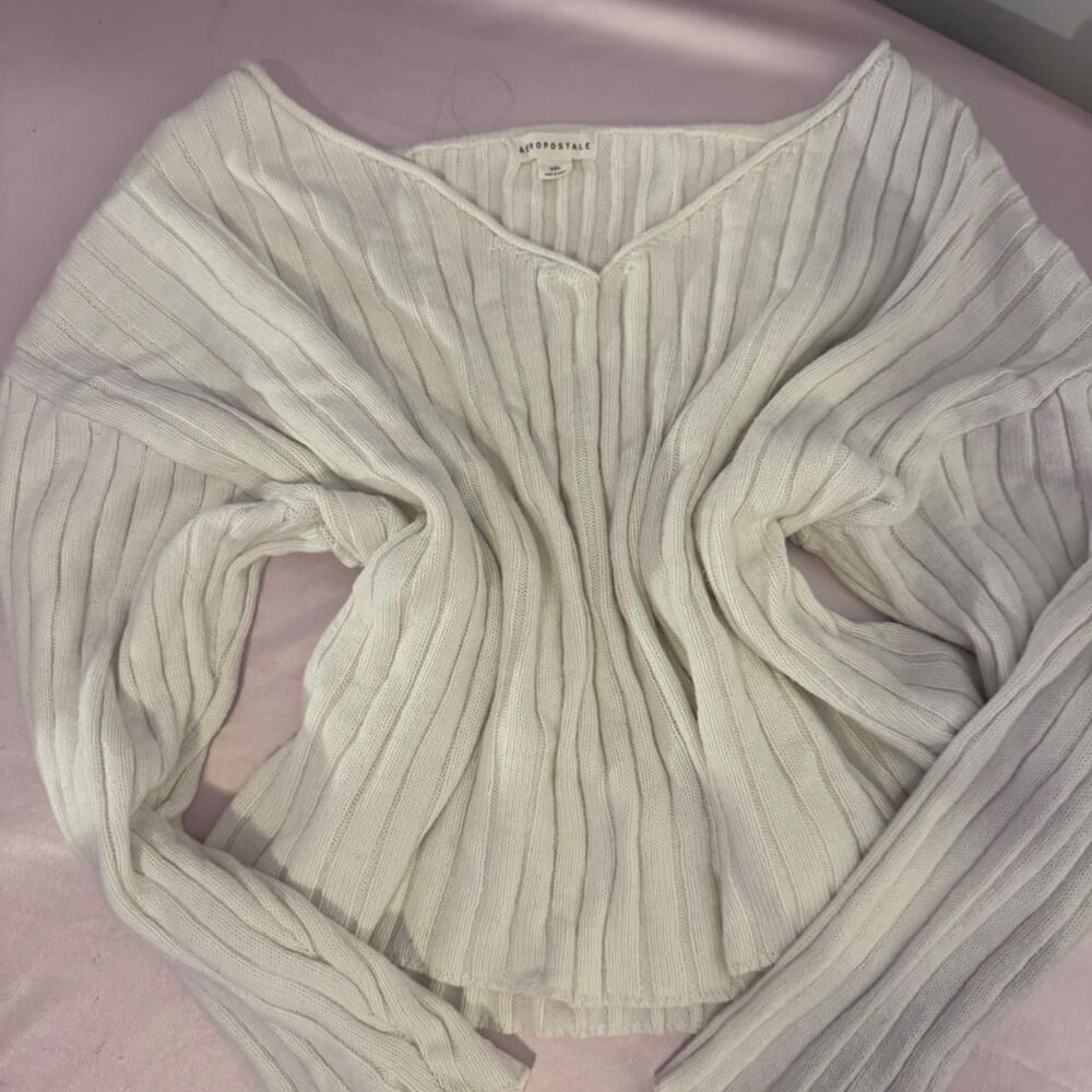 Aeropostale V-Neck sweater